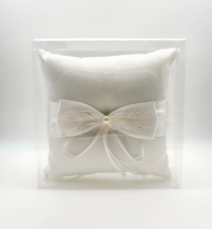 Engelsrufer Ringkissen Love Stories Cremeweiß Satinband Schleife 15x15 cm